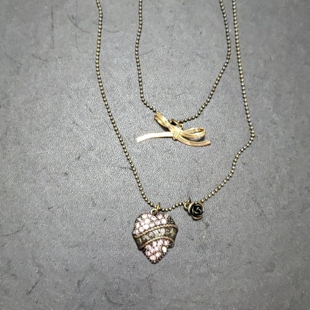 Betsey Johnson Love pendant necklace 20-23"
